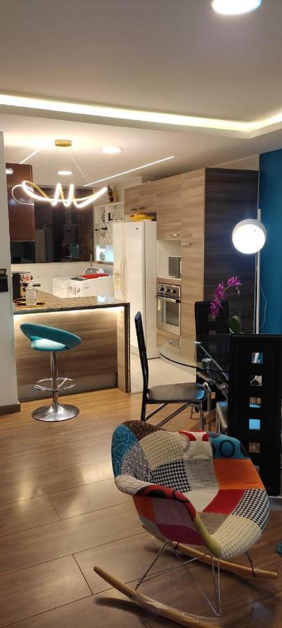 Suite De Lujo, Piso Alto, Junto Parque Carolina, Generador Electrico Κίτο Εξωτερικό φωτογραφία
